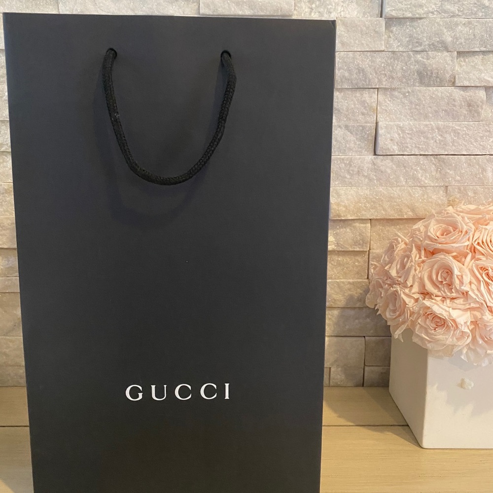 Gucci shopping bag